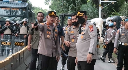 Sebanyak 2.554 Personel Gabungan Dikerahkan, Amankan Aksi Massa Ojol di Monas dan DPR Hari Ini