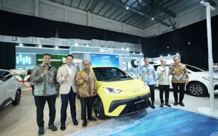 BYD Perkuat Posisi Sebagai Kontributor Utama Pertumbuhan Kendaraan Listrik Nasional, Lanjutkan Ekspansi ke Kawasan Timur Melalui GIIAS Makassar 2025