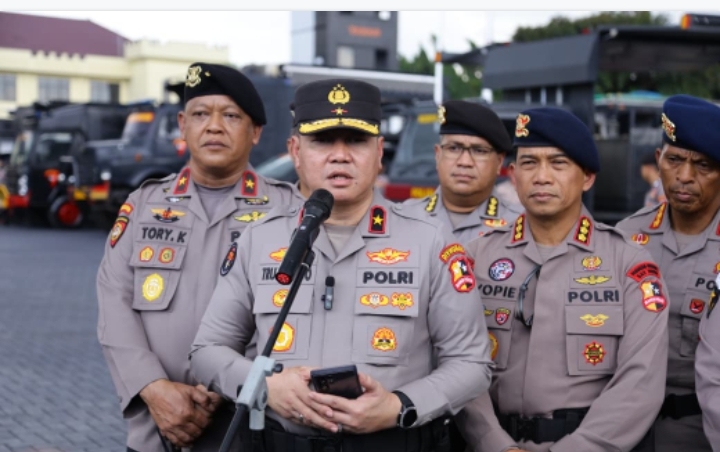 Polri Kerahkan Ratusan Personel Bantu Penanganan Bencana di Sumatera