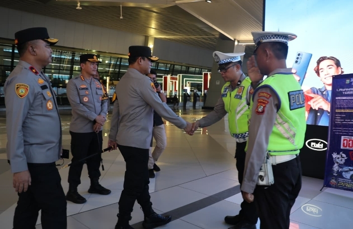 Pengamanan Arus Penumpang Jelang Libur  Natal Dan Tahun Baru