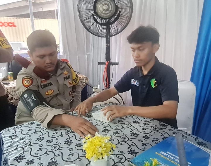 Jaga Kesiapan Personel, Dokkes Polres Metro Jakarta Utara Laksanakan Pelayanan dan Pengecekan Kesehatan