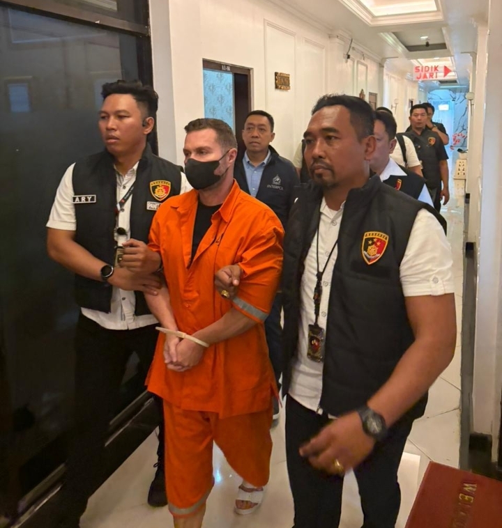 Buron Interpol Asal Inggris Steven Lyons Ditangkap di Bali