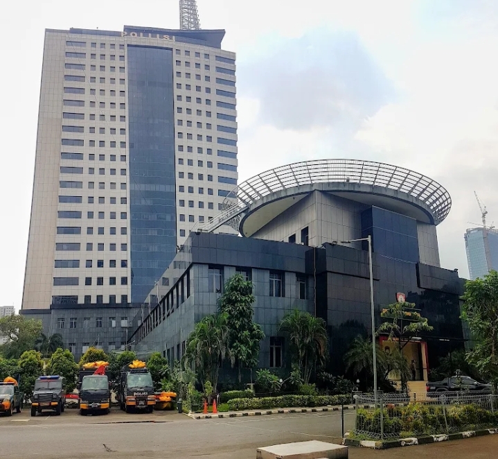 Mengaku Pegawai KPK, Seorang Wanita Diamankan