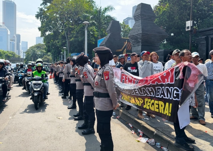 Polwan Polda Metro Jaya Diterjunkan Layani Aksi Tani Merdeka, Penyampaian Aspirasi Berjalan Tertib