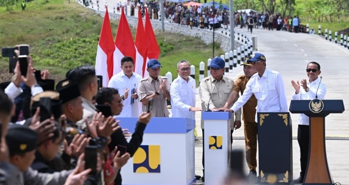 Presiden Prabowo Resmikan 1.151 Kilometer Jalan Daerah di 37 Provinsi, Perkuat Konektivitas hingga Pelosok Indonesia