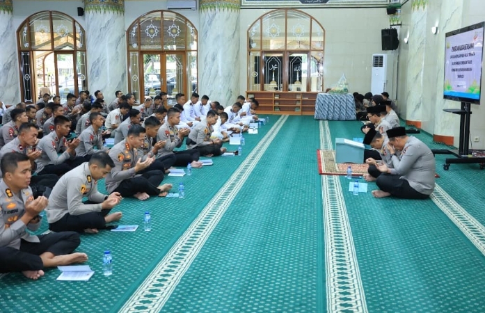 POLRI GELAR DZIKIR DAN DOA BERSAMA SAMBUT HARI BHAYANGKARA KE-80
