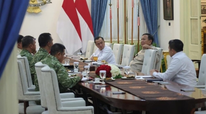 Presiden Prabowo Terima Laporan Program Strategis TNI untuk Percepat Pemerataan Pembangunan
