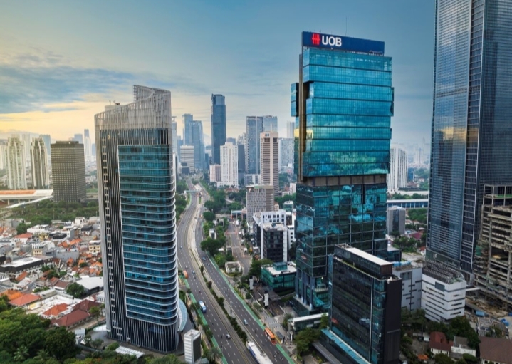 UOB Indonesia Menjadi Bank Pertama di Indonesia yang Menghadirkan Manfaat Visa Infinite Privilege Melalui Peningkatan Portofolio Kartu Premium