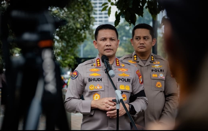 Polda Metro Jaya Siapkan Layanan Kesehatan bagi Masyarakat dalam Kegiatan Penyampaian Aspirasi