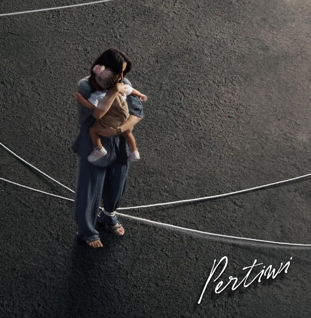 “PERTIWI” – LAGU BARU YURA YUNITA YANG TAK PERLU DIJELASKAN