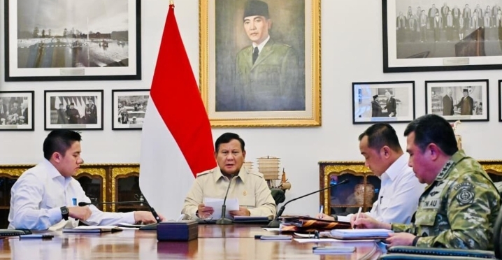 Presiden Prabowo Pimpin Ratas Penanganan Bencana, Tegaskan Mitigasi dan Kesiapsiagaan Nasional