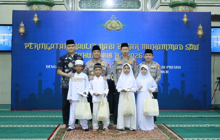Maulid Nabi di Masjid Al-Ikhlas, Wakapolri Ajak Doa Bersama untuk Keselamatan Negeri