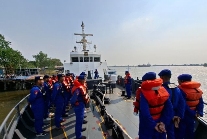 Polri Perkuat Operasi SAR KM Virgo Transport 8, Tiga Kapal Polisi Diberangkatkan