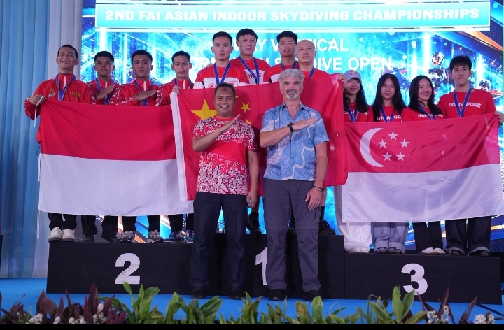 Tim Terjun Payung Polri Bawa Indonesia Raih Tiga Medali di 2nd FAI Asian Indoor Skydiving Championships 2026